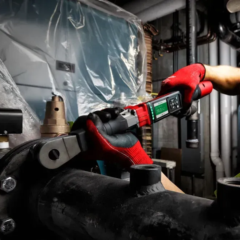 Акумуляторний динамометричний ключ 1/2″ MILWAUKEE M12 ONEFTR12-201C (4933464970)
