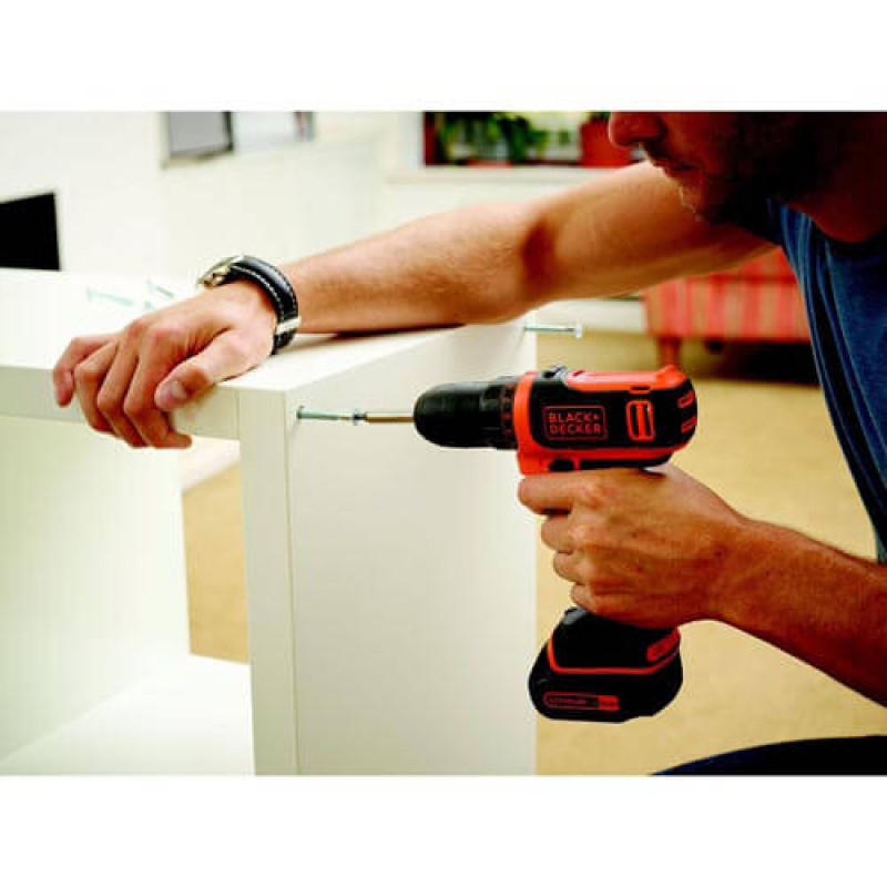 Дриль-шурупокрут акумуляторний BLACK+DECKER (BDCDD12)