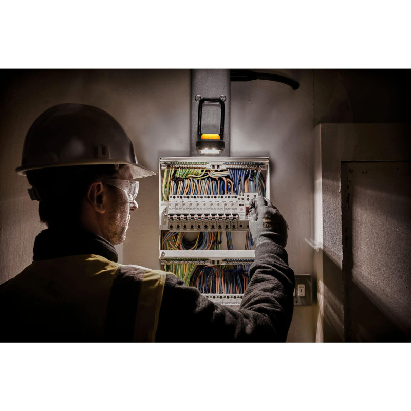 Ліхтар світлодіодний акумуляторний DeWALT (DCL182)