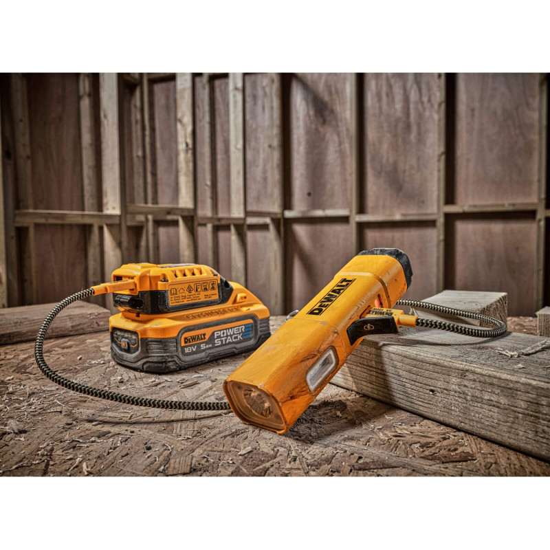Фонарь светодиодный аккумуляторный DeWALT (DCL183)