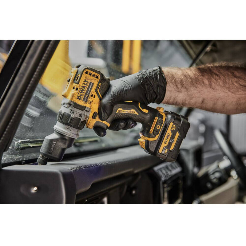 Дрель-шуруповерт аккумуляторная бесщеточная со сменными насадками DeWALT (DCD703NT)