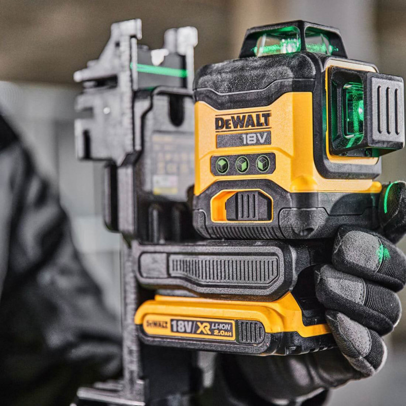 Рівень лазерний (нівелір) лінійний DeWALT (DCLE34031N)