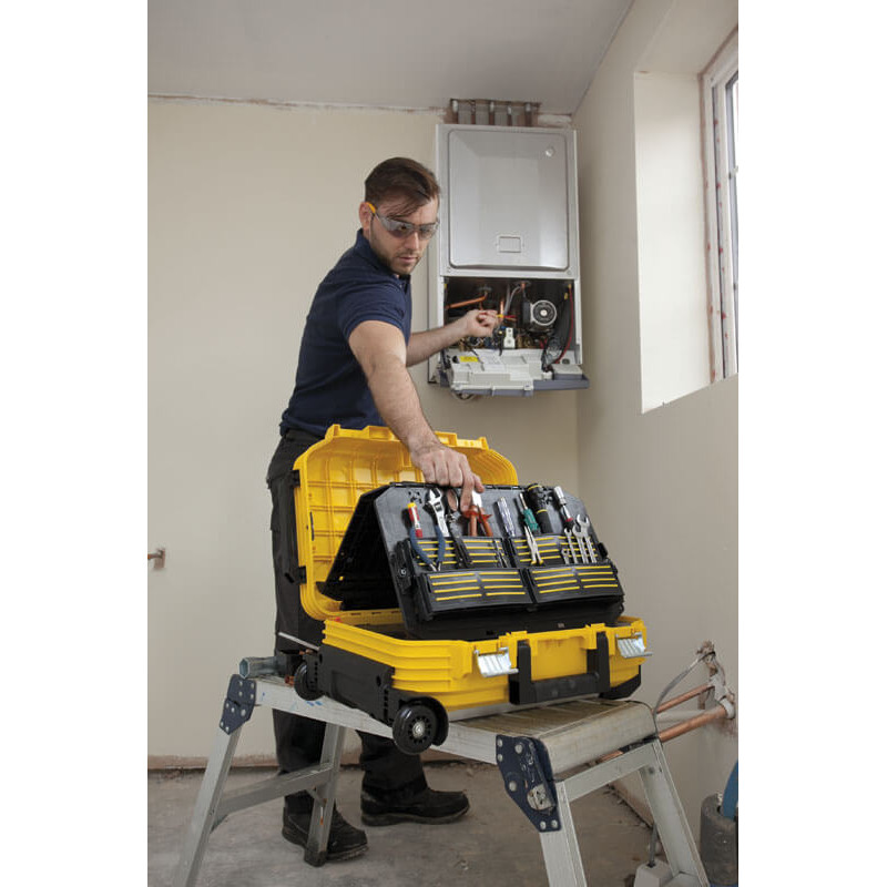 Ящик (валіза) для інструментів на колесах FATMAX 540х400х435 мм STANLEY (FMST1-72383)