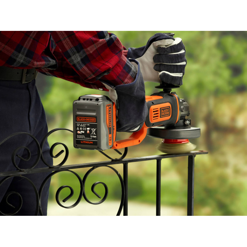 Шліфмашина кутова - болгарка акумуляторна BLACK+DECKER (BCG720N)