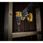 Дрель-шуруповерт аккумуляторная 100 YEARS DeWALT (DCD100YD2T) – Фото №6