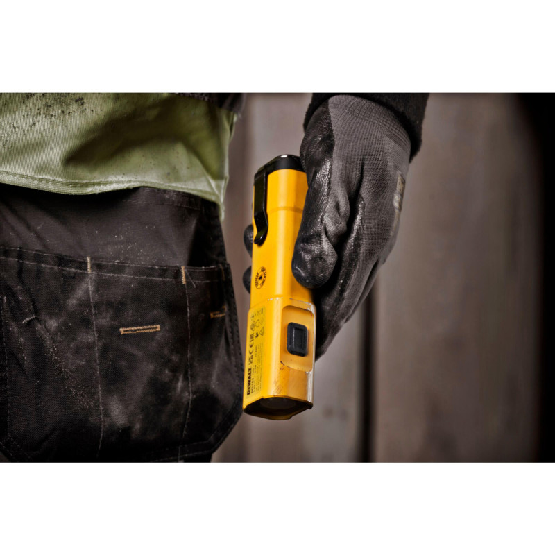 Фонарь светодиодный аккумуляторный DeWALT (DCL183)