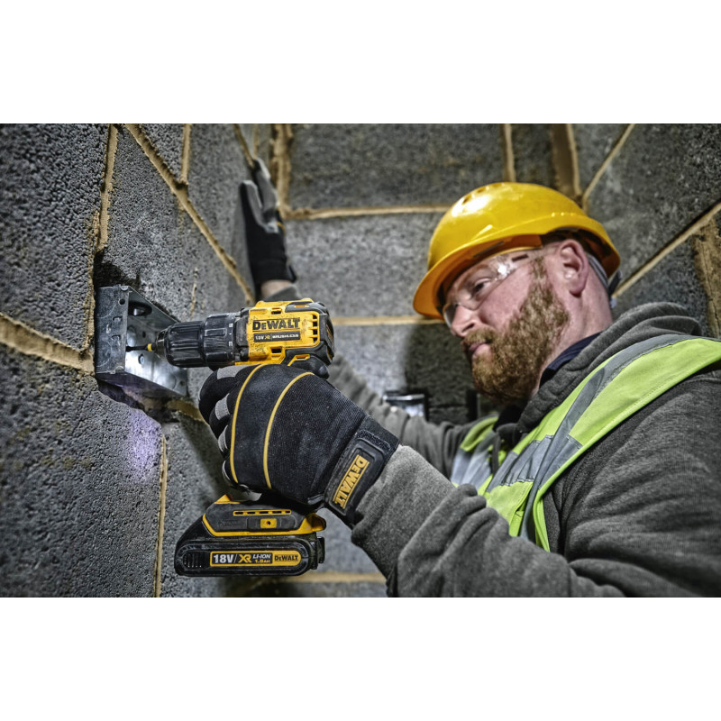 Дрель-шуруповерт аккумуляторная бесщеточная DeWALT (DCD708N)