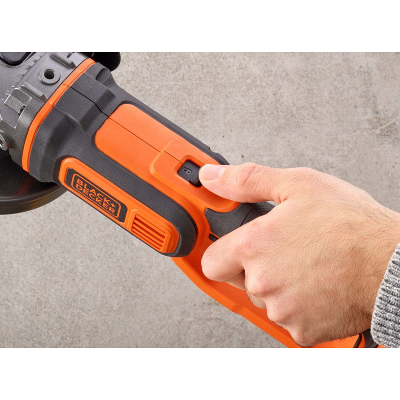 Шліфмашина кутова - болгарка акумуляторна BLACK+DECKER (BCG720N)
