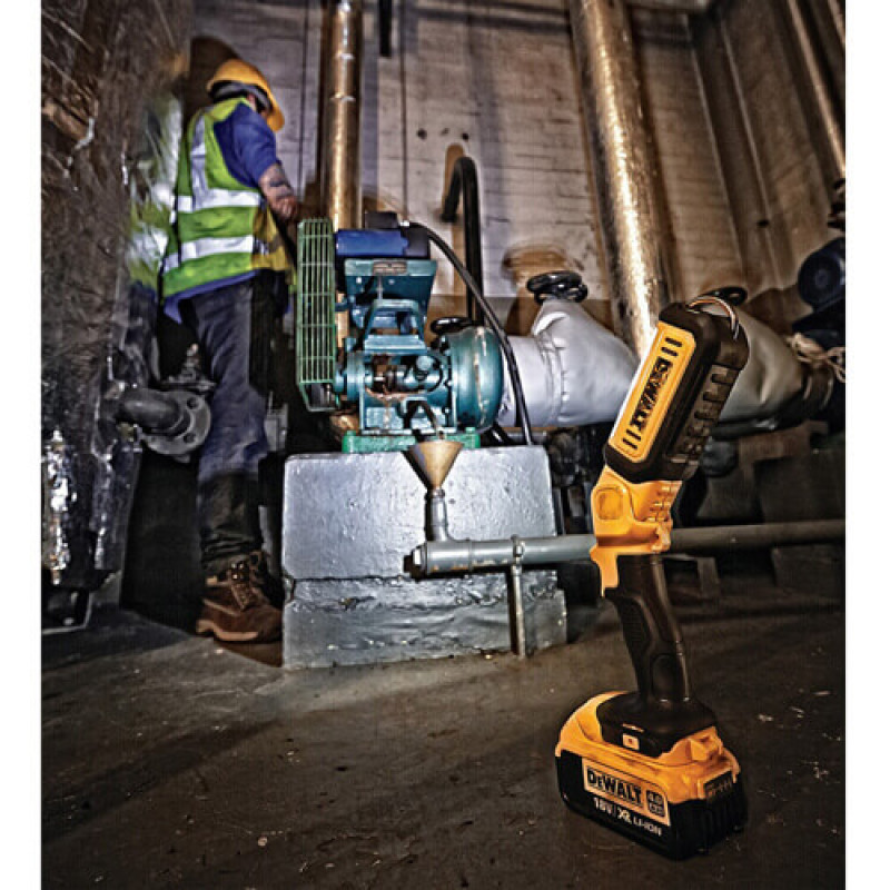 Ліхтар світлодіодний акумуляторний DeWALT (DCL050)
