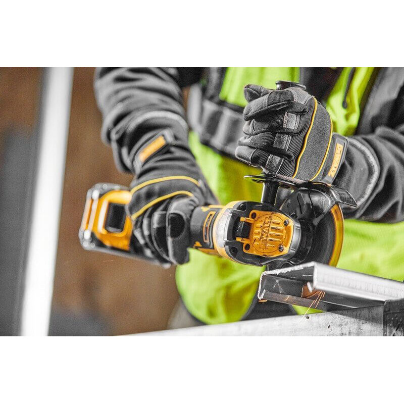 Угловая шлифмашина (УШМ) болгарка аккумуляторная бесщеточная DeWALT DCG409VSNT