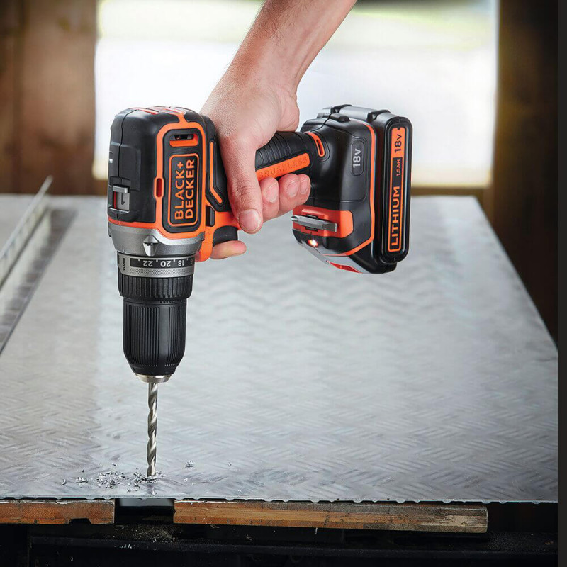 Дрель-шуруповерт аккумуляторная бесщеточная BLACK+DECKER (BL186N)