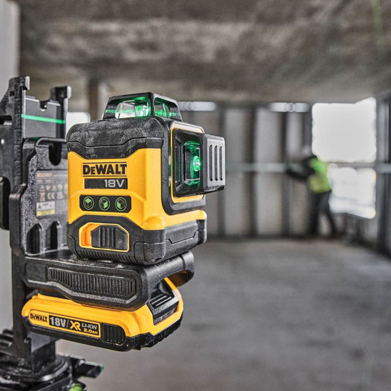 Рівень лазерний (нівелір) лінійний DeWALT (DCLE34031N)