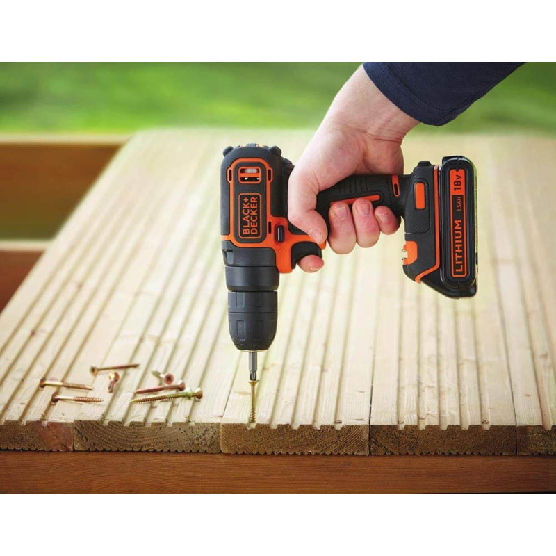 Дриль-шурупокрут акумуляторний BLACK+DECKER (BDCDC18KB)
