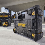 Зарядное устройство – радиоприемник DeWALT DWST1-81078 – Фото №7