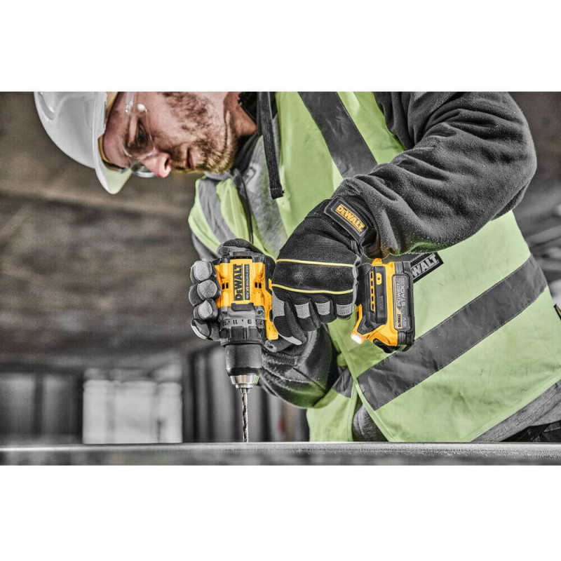 Дрель-шуруповерт аккумуляторная бесщеточная DeWALT (DCD800NT)