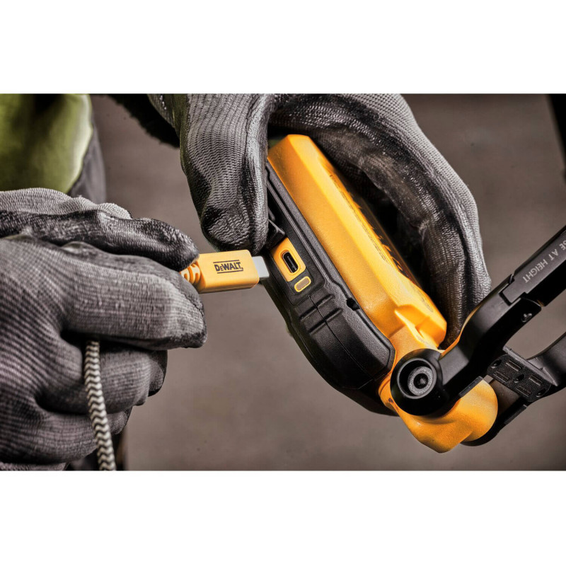 Ліхтар світлодіодний акумуляторний DeWALT (DCL182)