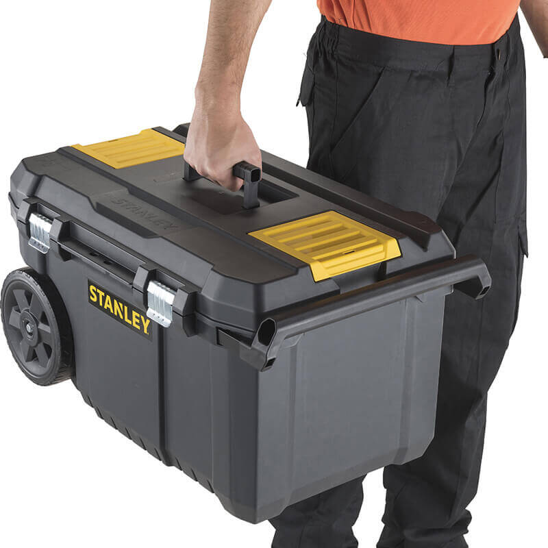 Ящик для інструментів великого об’єму на колесах ESSENTIAL CHEST 665x404x344 STANLEY (STST1-80150)