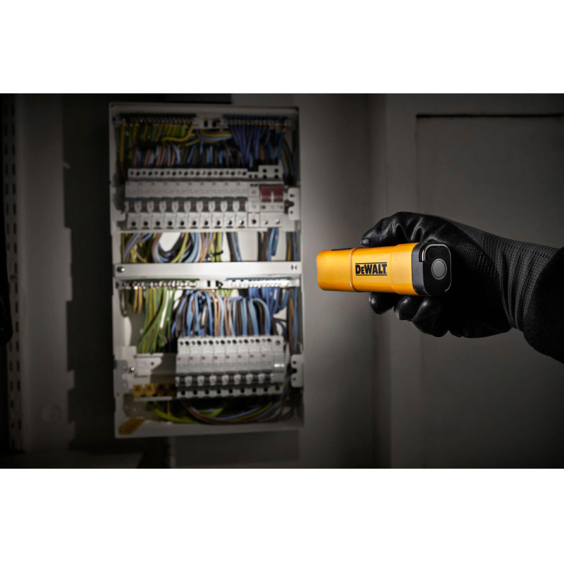 Фонарь светодиодный аккумуляторный DeWALT (DCL183)