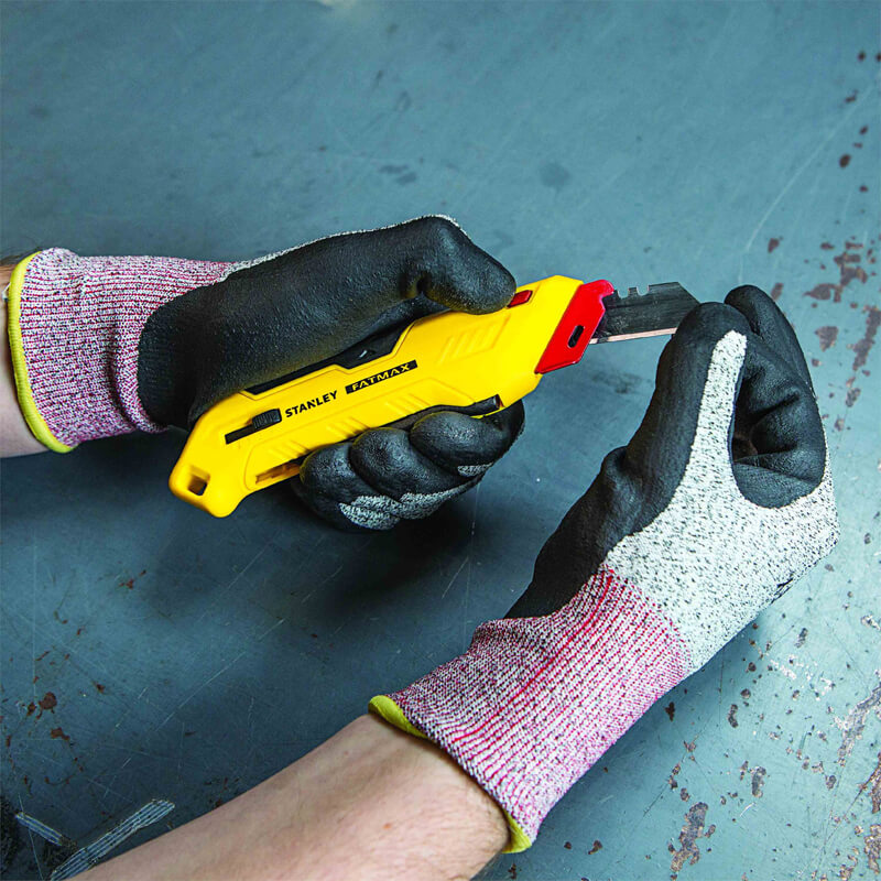 Ніж безпечний FATMAX® Box Box з висувним трапецевидним лезом STANLEY (FMHT10362-0)