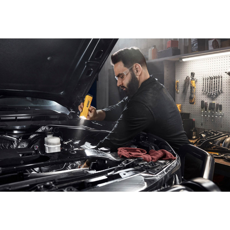 Фонарь светодиодный аккумуляторный DeWALT (DCL183)