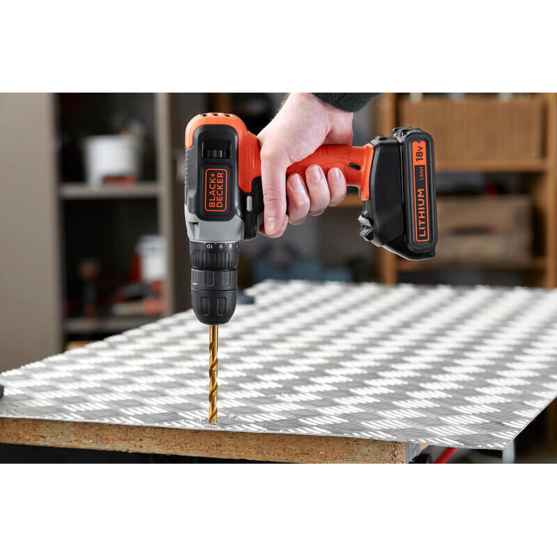 Дрель-шуруповерт аккумуляторный BLACK+DECKER (BCD001C1)