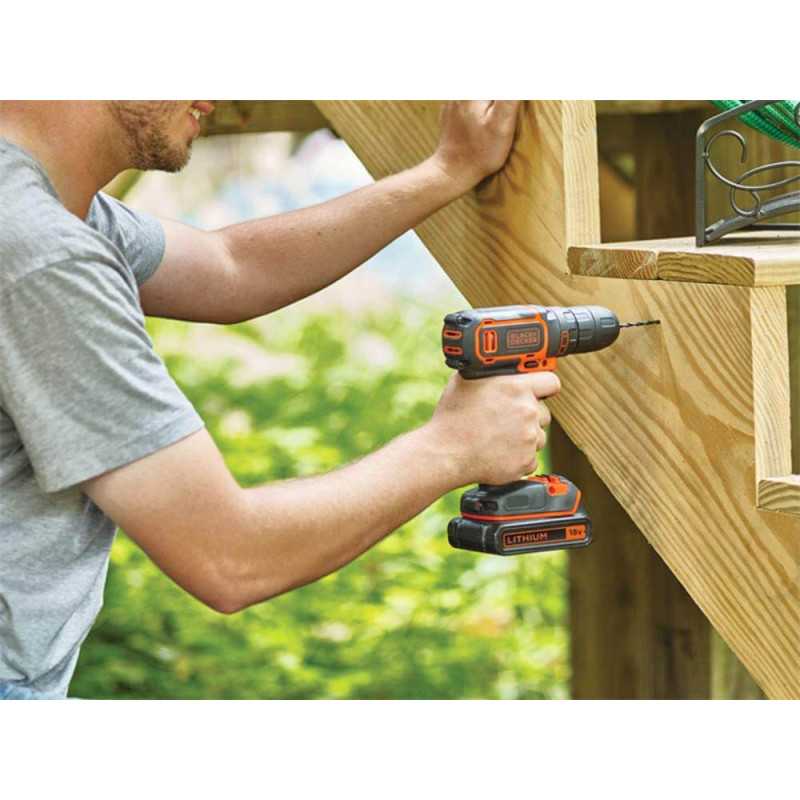 Дриль-шурупокрут акумуляторний BLACK+DECKER (BDCDC18KB)