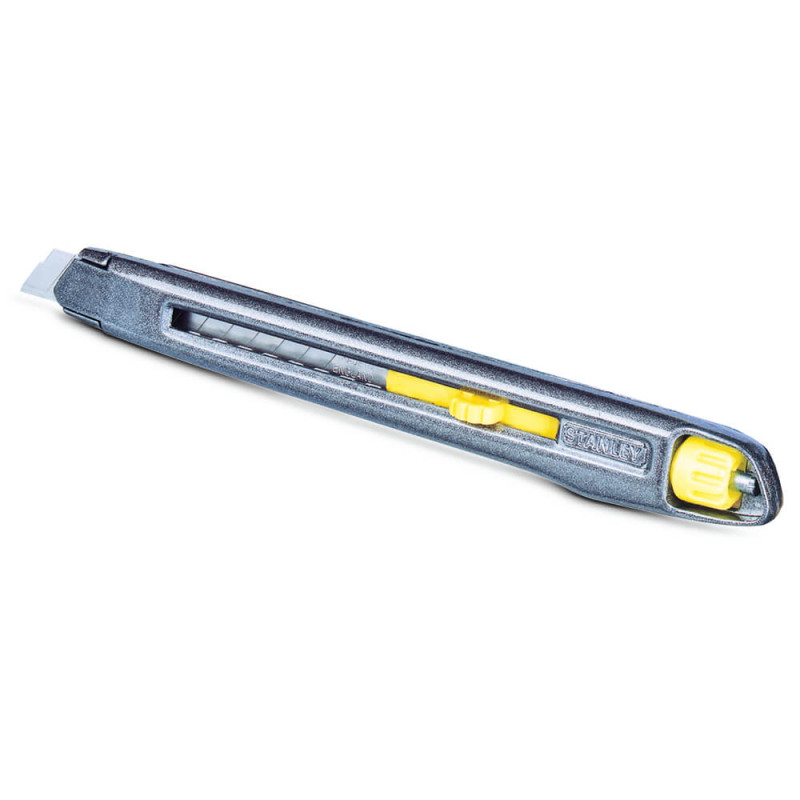 Нож Interlock длиной 135 мм с лезвием шириной 9 мм с отламывающимися сегментами STANLEY (0-10-095)