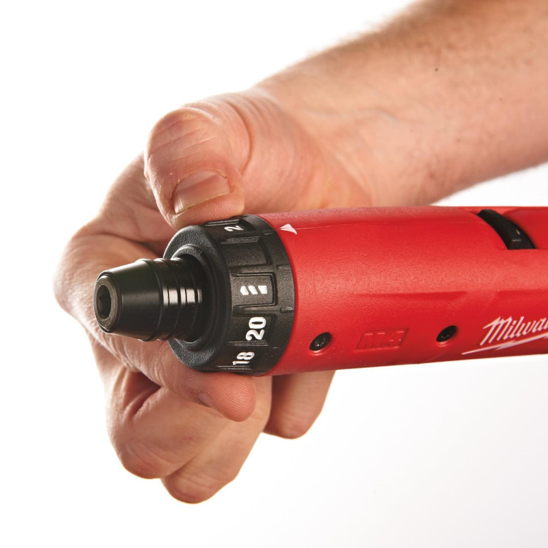 Отвертка аккумуляторная MILWAUKEE M4 D-202B (+ зарядное устройство, 2 акум.Х2Ач) (4933440475)