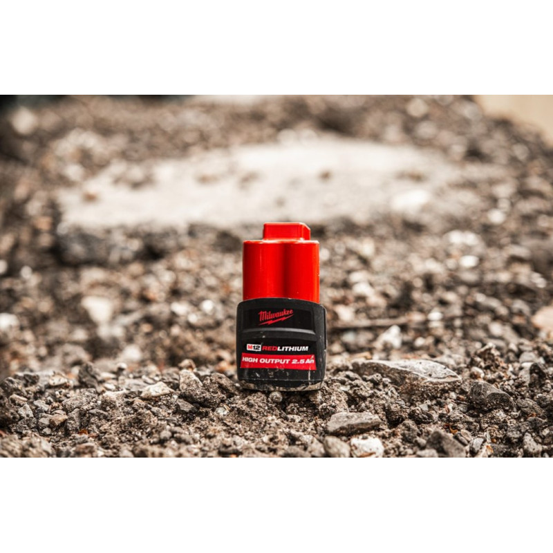 Аккумулятор MILWAUKEE M12 B2 2 Ач (4932430064)