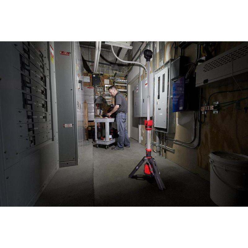 Фонарь светодиодный аккумуляторный - мачта освещения MILWAUKEE M12 SAL-0 (4933464823)