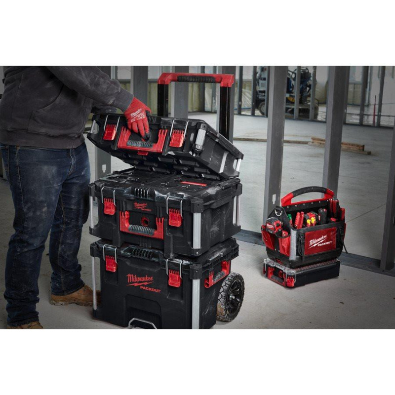 Ящик для інструментів на колесах MILWAUKEE PACKOUT TROLLEY BOX (4932464078)