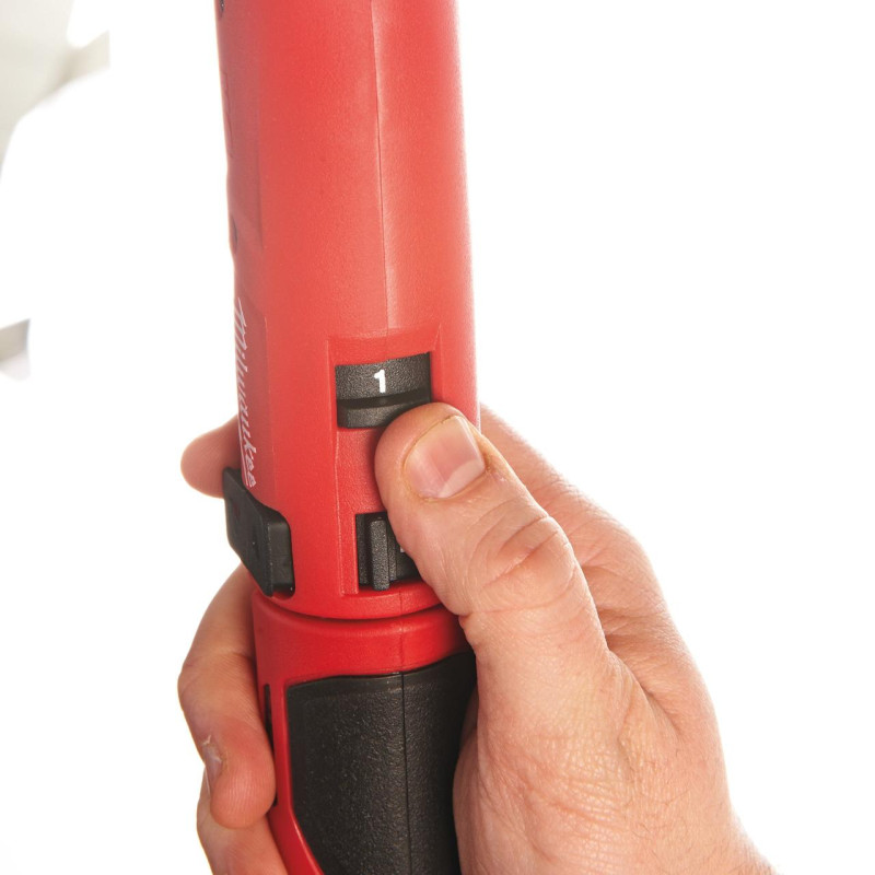 Отвертка аккумуляторная MILWAUKEE M4 D-202B (+ зарядное устройство, 2 акум.Х2Ач) (4933440475)