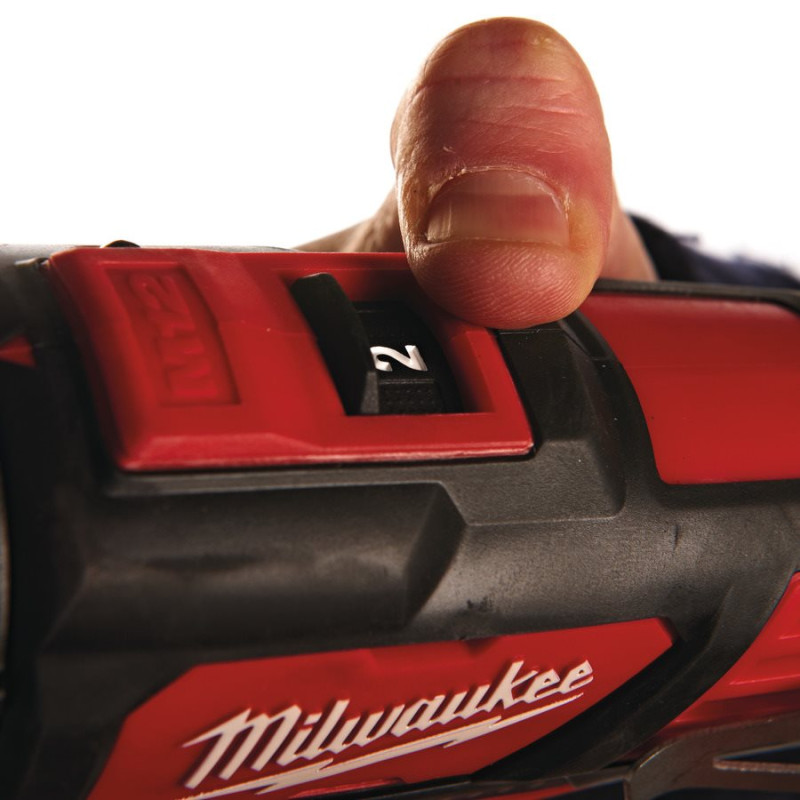 Дриль-шурупокрут з ударом акумуляторний MILWAUKEE, M12 BPD-0, 30Нм (4933441950)