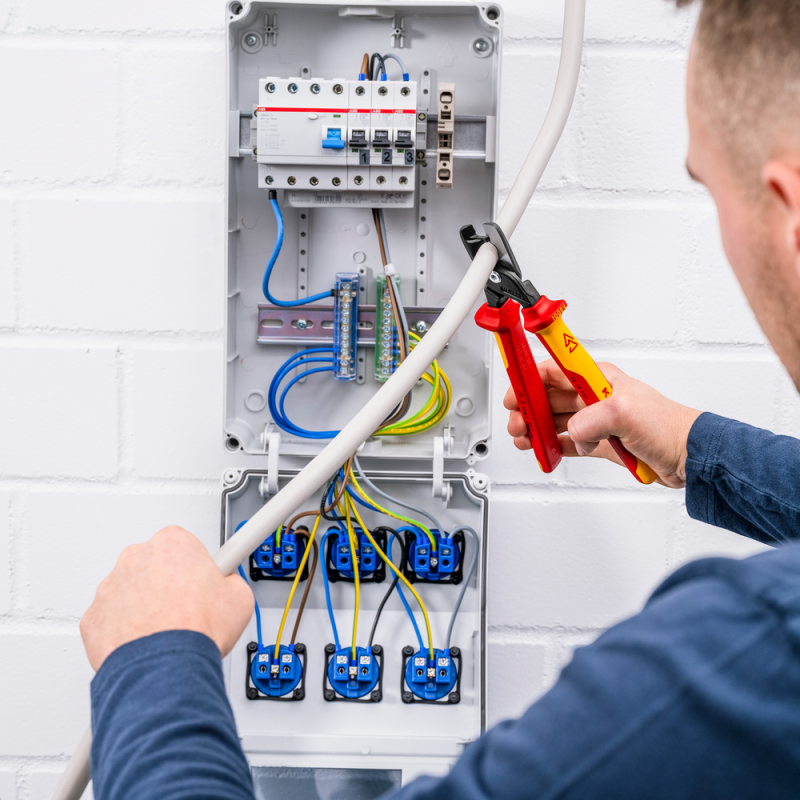 Ножиці для різання кабелів KNIPEX VDE StepCut XL Ø35мм, 225мм (95 18 225)